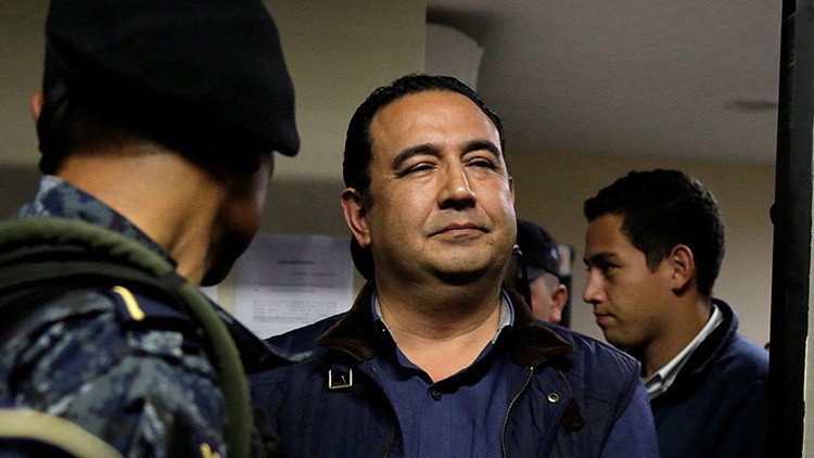 La Justicia otorgó el arresto domiciliario al hijo y al hermano del presidente de Guatemala