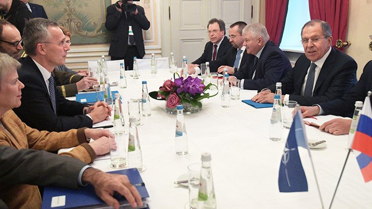 "Hay espacio para el diálogo... desde la postura de la fuerza": la reunión de Lavrov y Stoltenberg