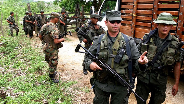 ¿Volvieron los paras? El peligro tras la desmovilización de las FARC en Colombia