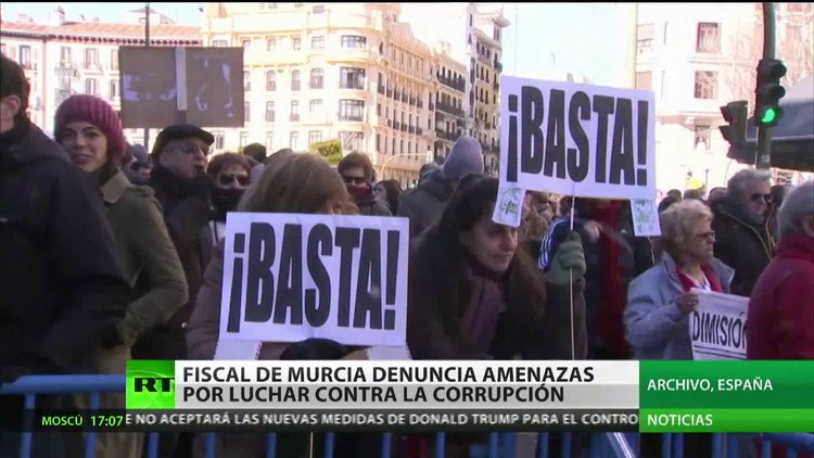 España: Condenan a exministro de economía por las 'tarjetas black'