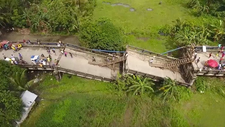 Tierra agrietada: video muestra la devastación provocada por un sismo en Filipinas a vista de dron