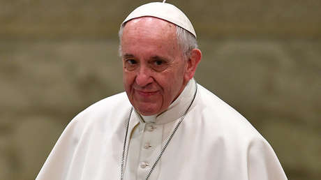 VIDEO: El papa Francisco crea su 'mannequin challenge' con un mensaje sobre la crisis migratoria