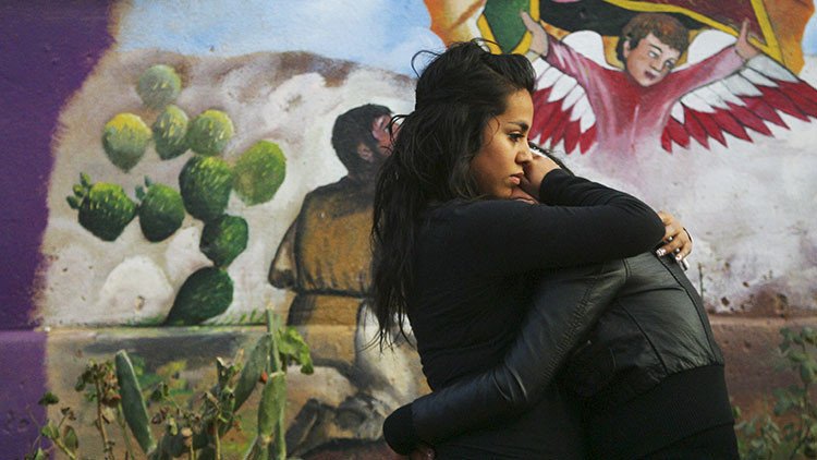 EE.UU. estudia separar a los niños indocumentados de sus padres en la frontera con México