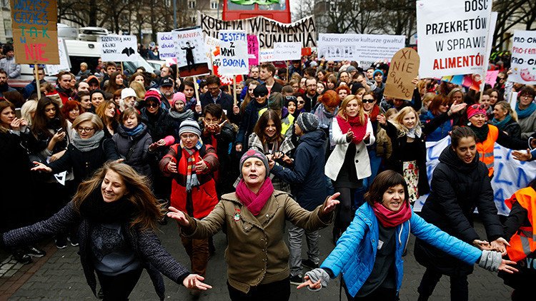 "La solidaridad es nuestra arma": Más de 50 países convocan un paro internacional de mujeres