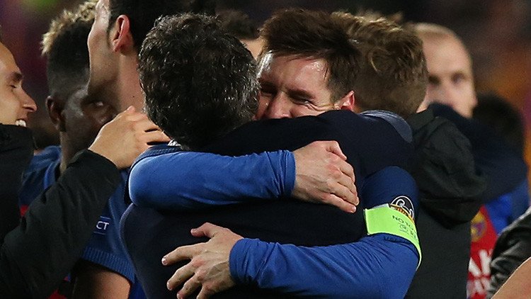 Video: Las cámaras captan la euforia de Messi durante el partido Barcelona-PSG