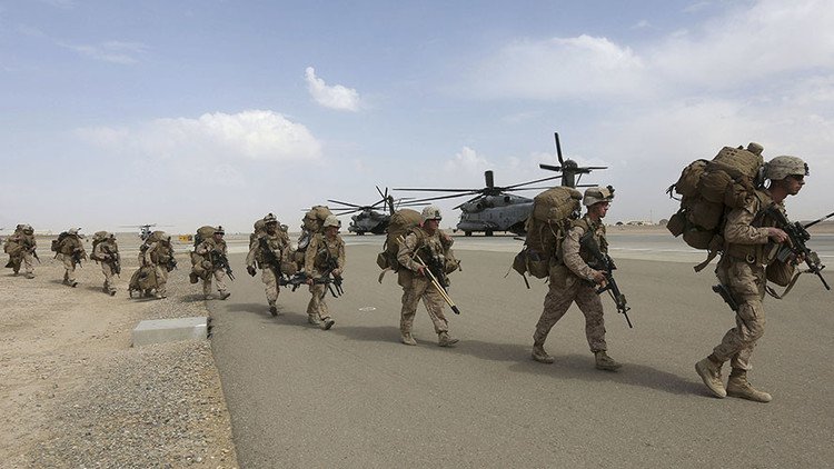 EE.UU. envía a Kuwait 2.500 soldados que se implicarán en los combates de Siria e Irak