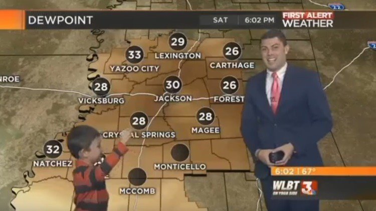 Un niño se cuela en el pronóstico del tiempo y deja boquiabierto al presentador 