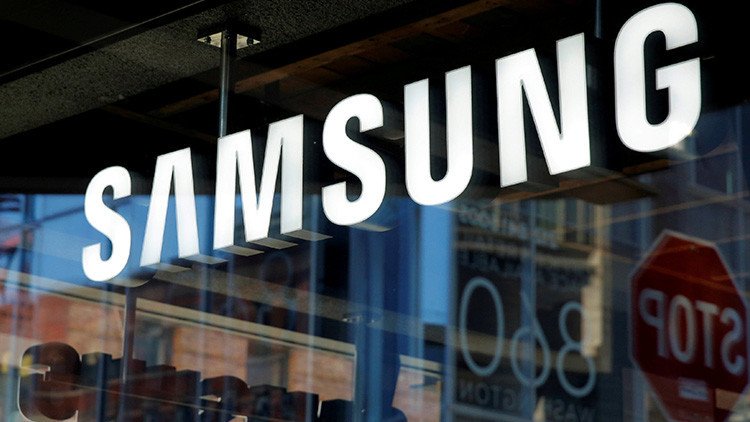 Una tienda de Samsung se incendia en víspera del lanzamiento de su nuevo Galaxy S8