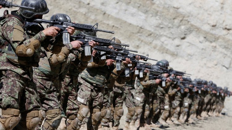¿Por qué el Ejército de Afganistán es incapaz de eliminar a los talibanes?