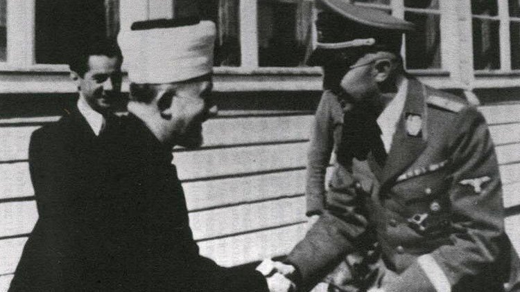 "Que le vaya bien contra los invasores judíos": hallan carta de Himmler al gran muftí palestino