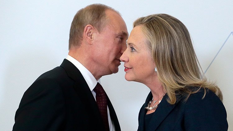 La Casa Blanca insta a investigar los lazos de Hillary Clinton con Rusia