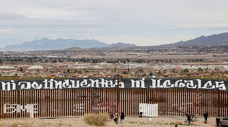 ¿Antiestadounidense? Un proyecto de ley en EE.UU. puede frenar el muro de Trump