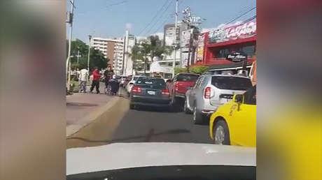 Milagrosa curación de un 'discapacitado' bajo los golpes de un taxista