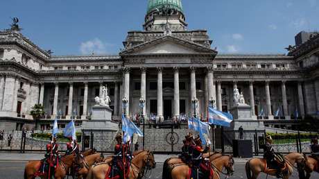 Incendio en el Congreso Nacional argentino (FOTO)