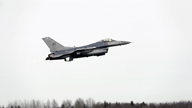 VIDEO: Un F-16 del Ejército de EE.UU. se estrella cerca de la base aérea de Andrews en Maryland