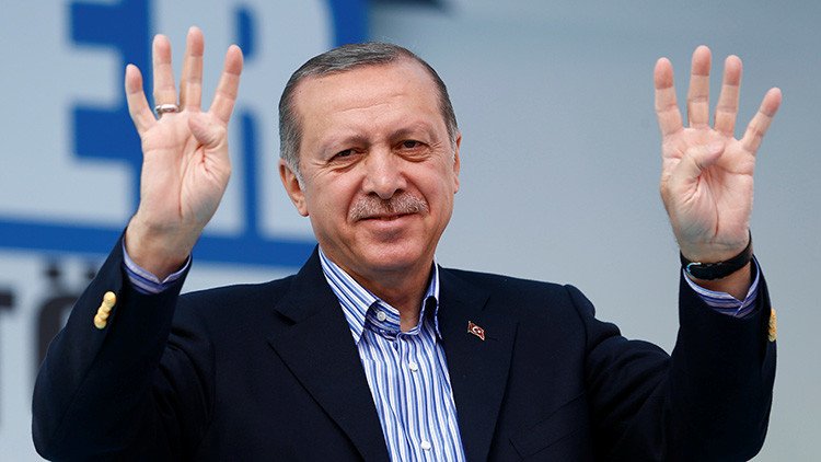 Erdogan promete apoyar a Trump si decide llevar a cabo acciones contra el Gobierno de Al Assad