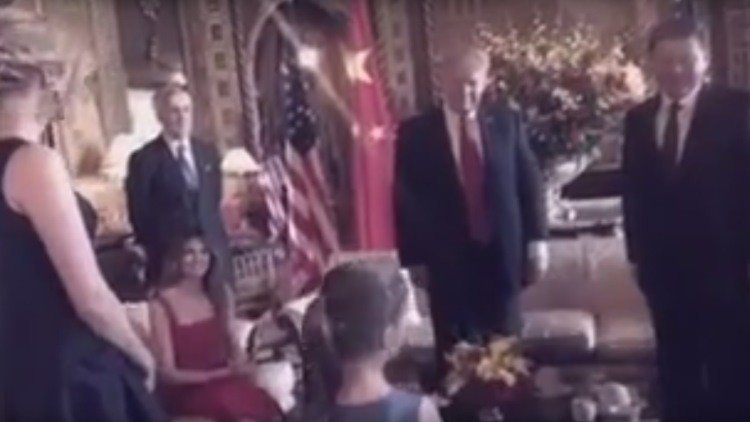 La nieta de Trump le canta a Xi Jinping en chino