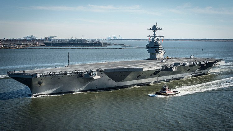 Estados Unidos pone a prueba su nuevo portaaviones: ¿Joya de la Armada o "cementerio flotante"?