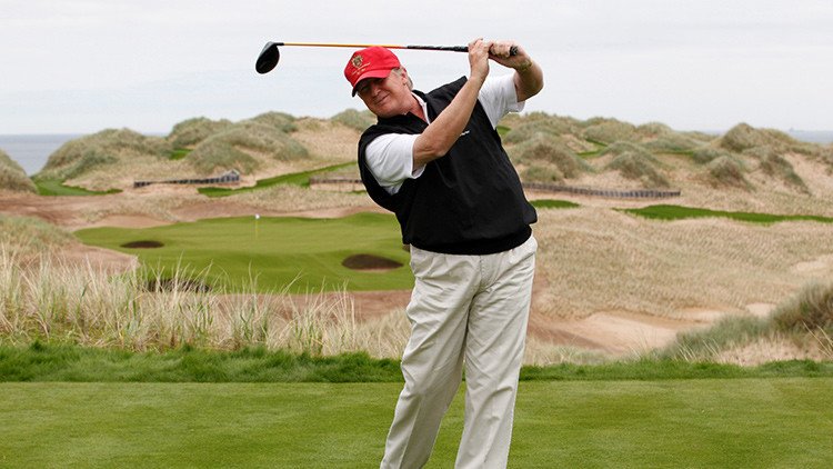 Donald Trump se dedica al golf los dos días posteriores al ataque a Siria