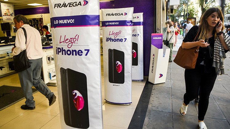 Tras varios años se vuelve a vender el iPhone en Argentina y es el más caro del mundo