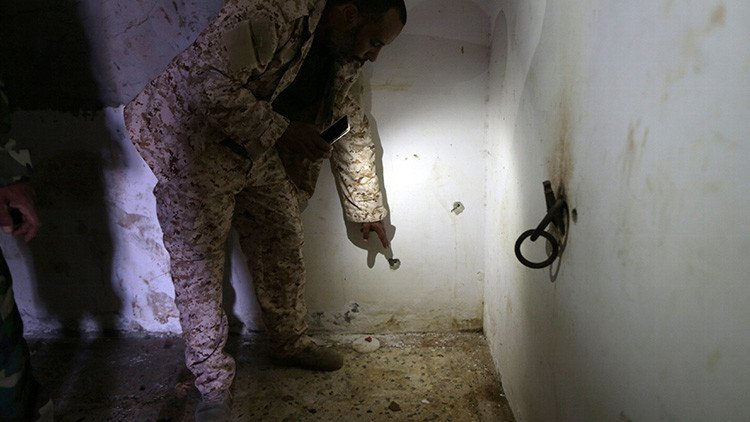 Así son las cárceles secretas donde el Estado Islámico tortura a sus prisioneros (FOTOS)