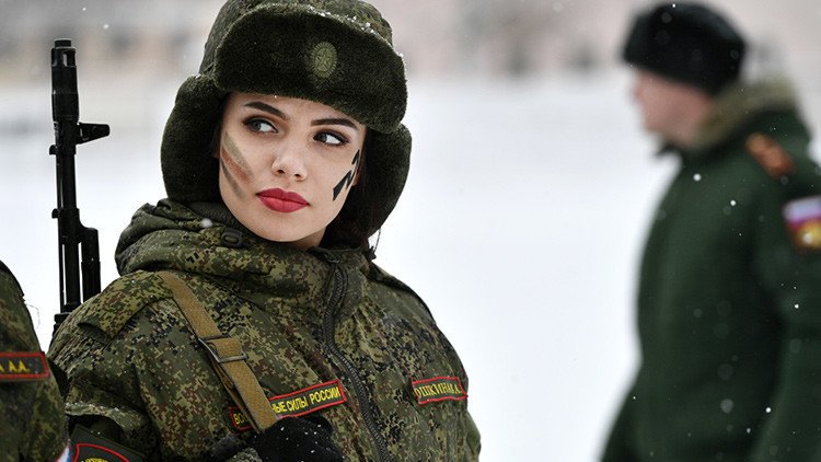 Nace Liga: Rusia lanza el primer chaleco antibalas solo para mujeres