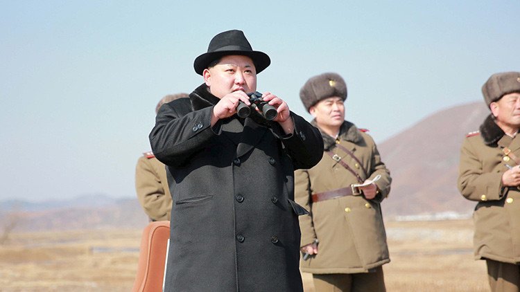 Kim Jong-un supervisa ejercicios de las fuerzas especiales norcoreanas