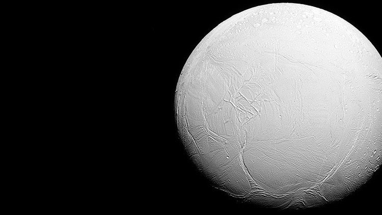 Una luna de Saturno podría albergar vida