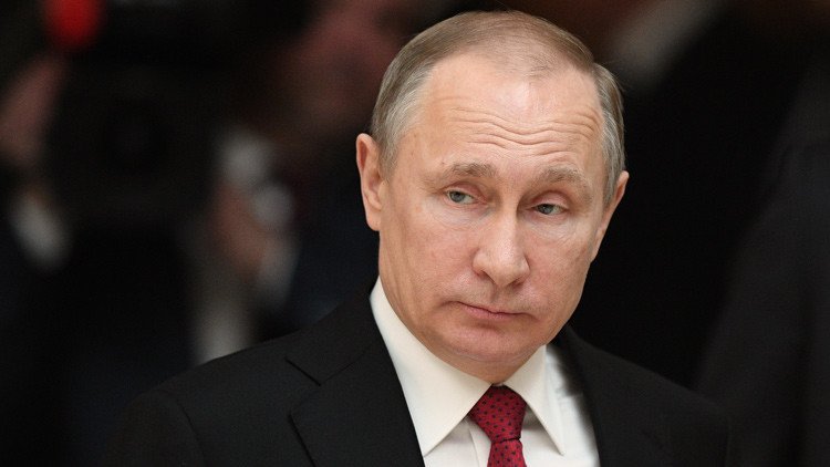Putin publica sus ingresos y propiedades del año 2016