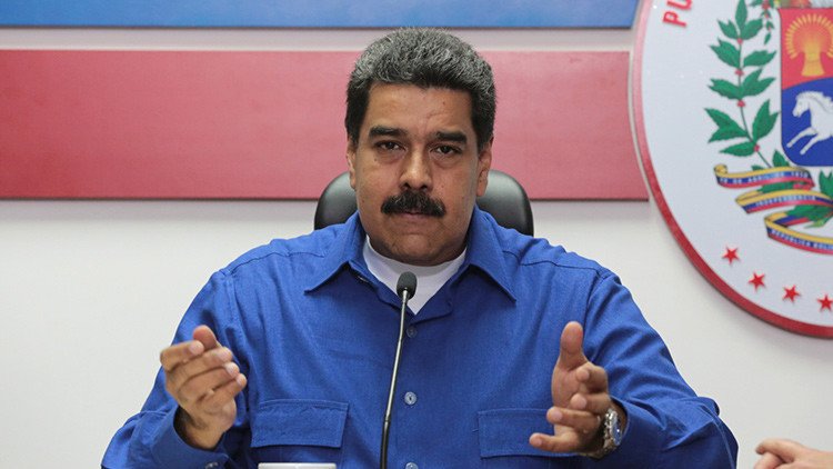Periodista venezolano pide a los manifestantes gritar contra Maduro en pleno directo (VIDEO)