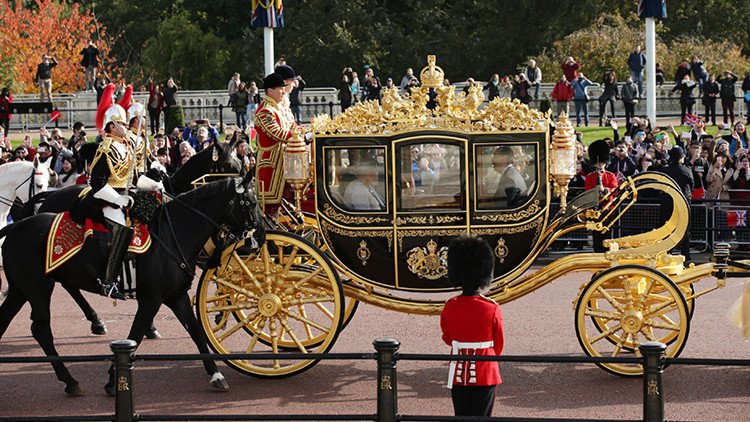 Trump insiste en pasear en un carruaje de Isabel II durante su visita a Londres