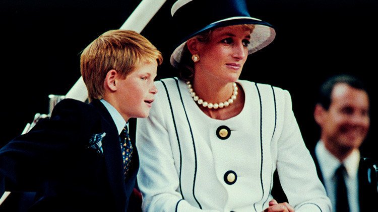 El príncipe Enrique de Gales revela cómo la muerte de Lady Di afectó su vida