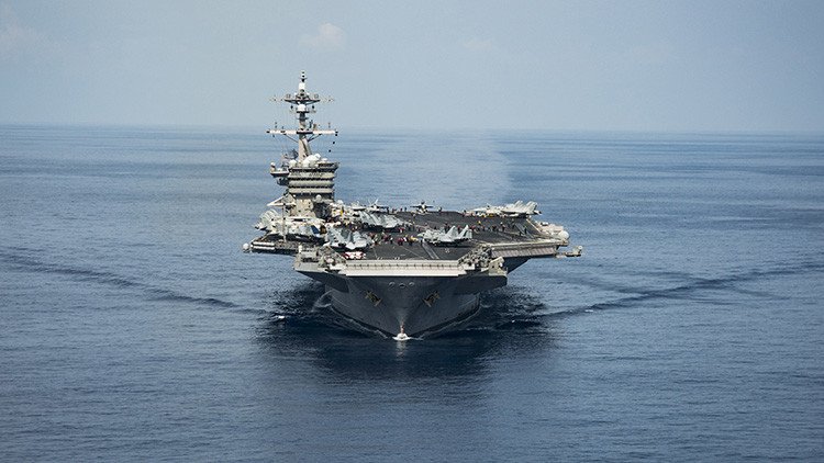 El portaaviones Carl Vinson y su flota de ataque 'se pierden' camino de la Península coreana