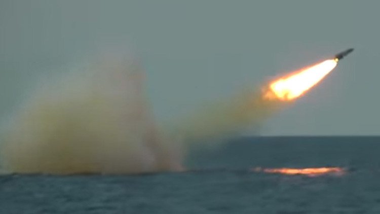 Video: Rusia publica lanzamientos de misiles de la fragata rusa Admiral Makárov