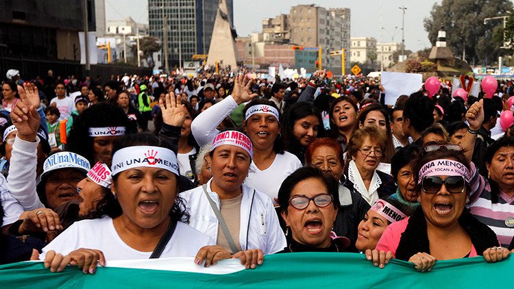 Una mujer es lesionada o asesinada cada día en Perú