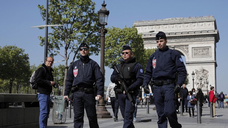 Político francés: "¿Un atentado en Francia? Pregúntenle al Sr. Putin"