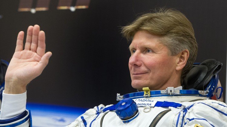 Anuncia su retiro el hombre que ostenta el récord de permanencia en el espacio 
