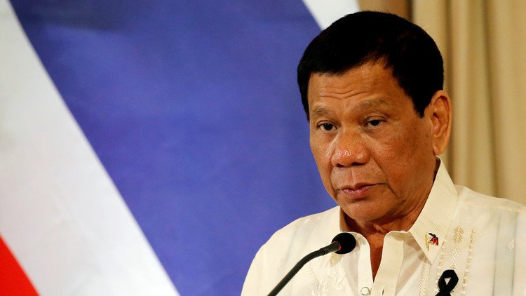 Duterte afirma que "se comería" a un terrorista si le dieran vinagre y sal
