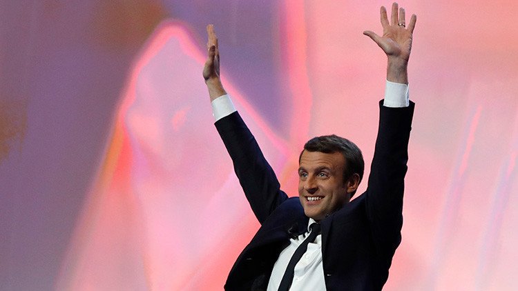 Francia: Las élites europeas felicitan a Macron por su victoria en la primera vuelta