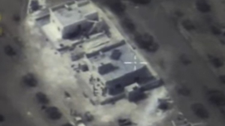Vídeo: Una enorme bomba-trampa elimina a un grupo de terroristas en Siria
