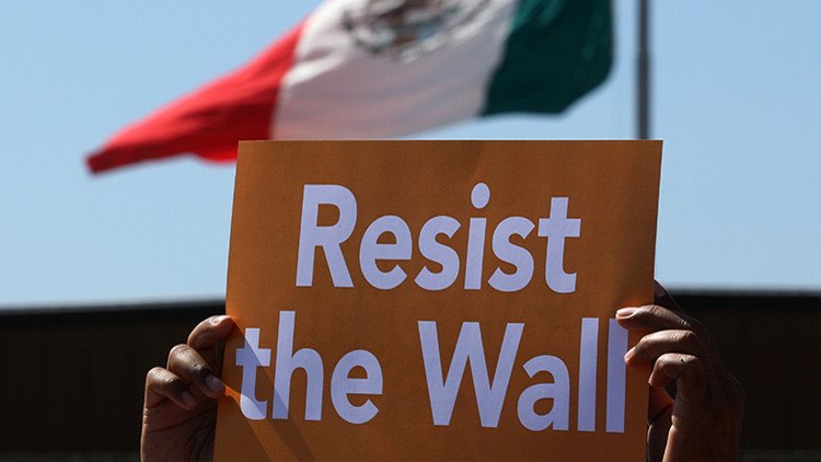 México: "El muro fronterizo es un acto hostil, una mala idea y un desperdicio de recursos"