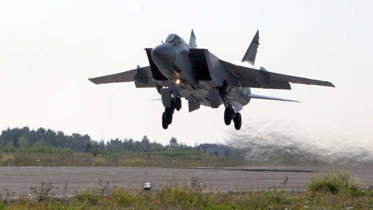 Rusia entrena a sus cazas interceptores MiG-31 para derribar misiles de crucero