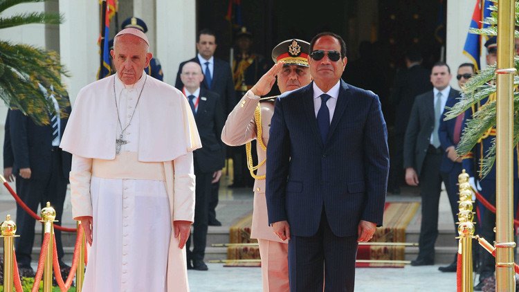 El papa Francisco visita Egipto: "una señal positiva" para los cristianos de Oriente Medio