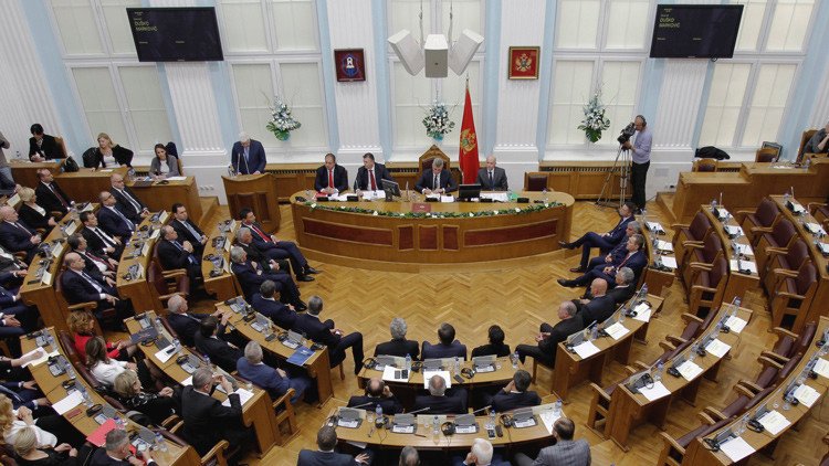 Moscú lamenta profundamente la decisión de Montenegro de entrar en la OTAN