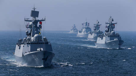 La Armada de China realiza maniobras navales en el Pacífico occidental