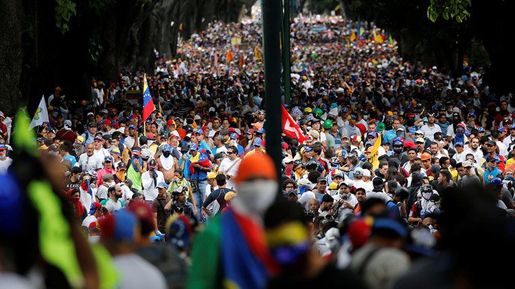 Oposición venezolana quiere "sacudir el país" en rechazo a la Constituyente