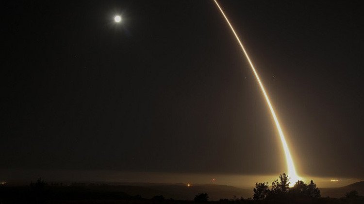 VIDEO: EE.UU. lanza un misil balístico intercontinental