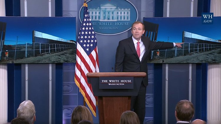 La Casa Blanca da a conocer fotos de un muro reforzado entre EE.UU. y México