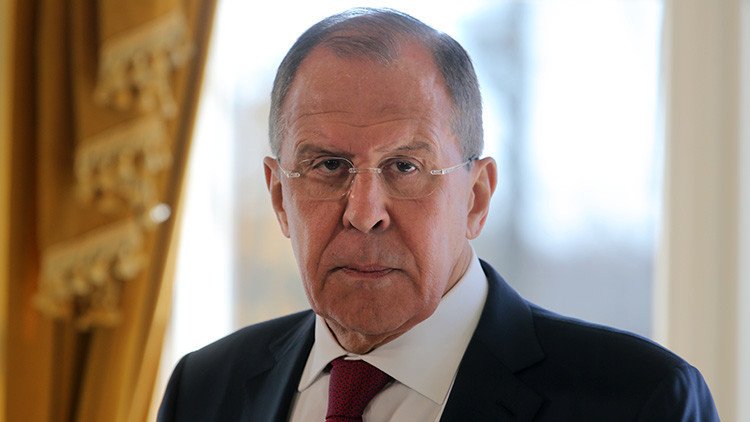 Lavrov: "EE.UU. no ha presentado prueba alguna de la llamada 'amenaza rusa'"