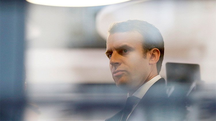 'Hackean' en Francia la campaña electoral del candidato Macron